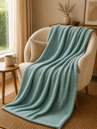 Selimut Bulu Halus Embos 180x200 cm Polyester Lembut Elegan