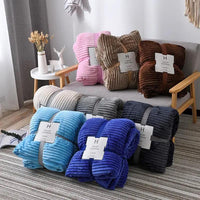 Selimut Bulu Halus Embos 180x200 cm Polyester Lembut Elegan