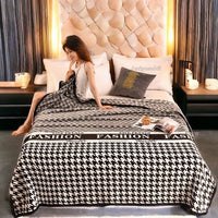 Selimut Bulu Halus Dewasa Jumbo 200x230 cm Polyester Lembut Tebal Motif Stylish