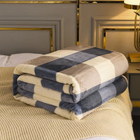 Selimut Bulu Halus Dewasa 150x200 cm Polyester Lembut Motif Stylish