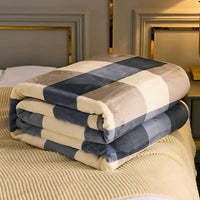 Selimut Dewasa Bulu Halus 140x200 cm Polyester Lembut Stylish